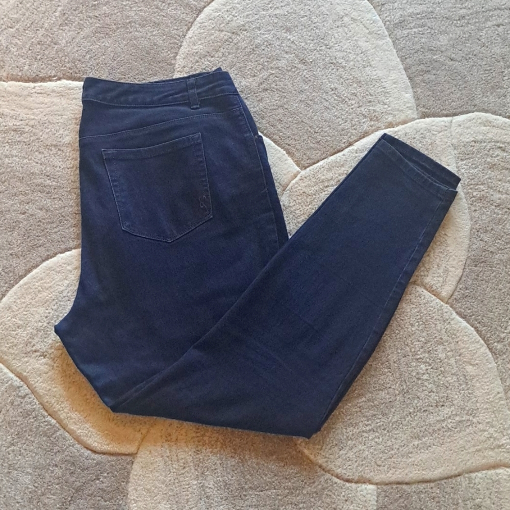 Skinny Leg Jeansl